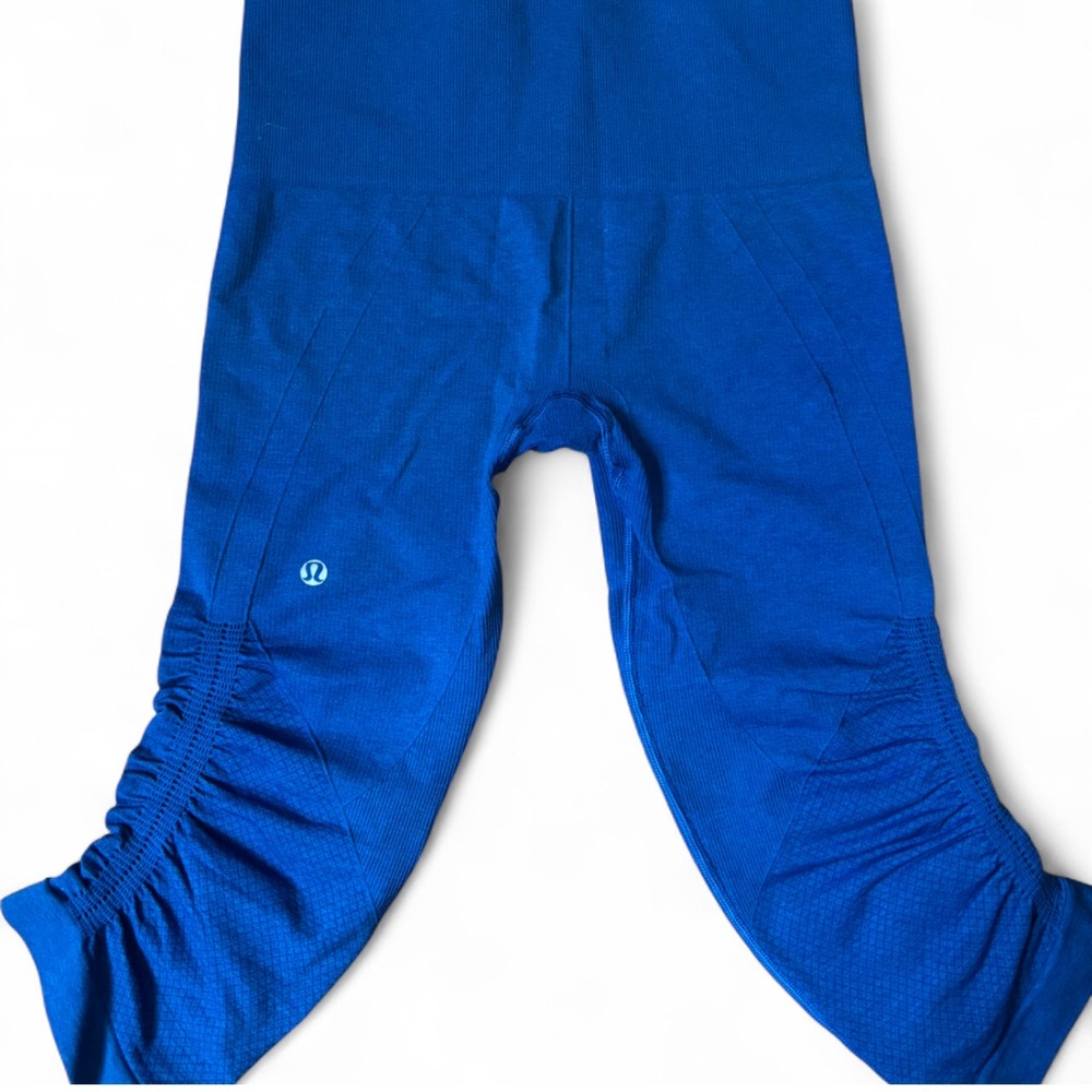 lululemon In the Flow Crop ll Bundle - Picture 6 of 7